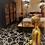 Bed & Breakfast Chambers'n Charm Boutique