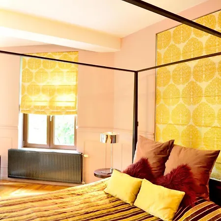 Chambers'n Charm Boutique Braşov