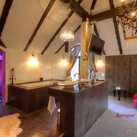 Bed & Breakfast Chambers'n Charm Boutique