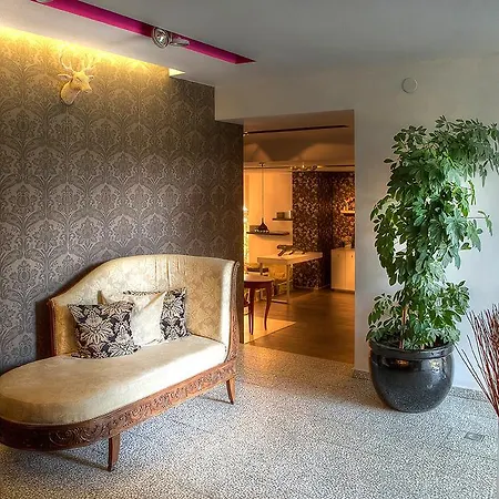 Bed & Breakfast Chambers'n Charm Boutique Brasov