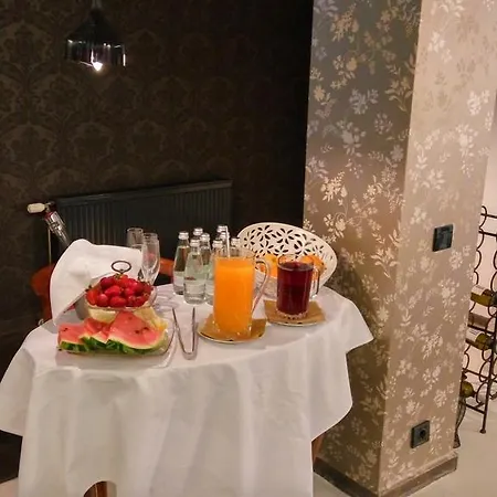 Bed & Breakfast Chambers'n Charm Boutique