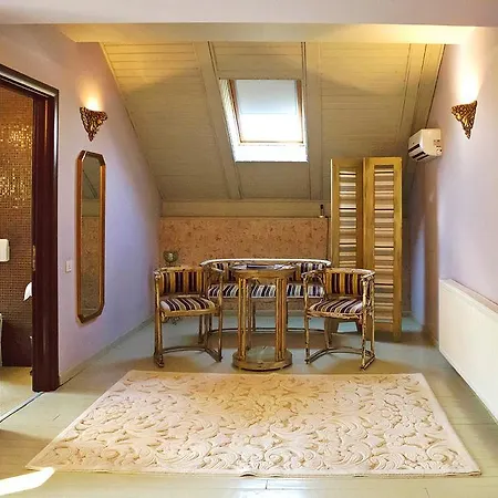 Chambers'n Charm Boutique Brasov