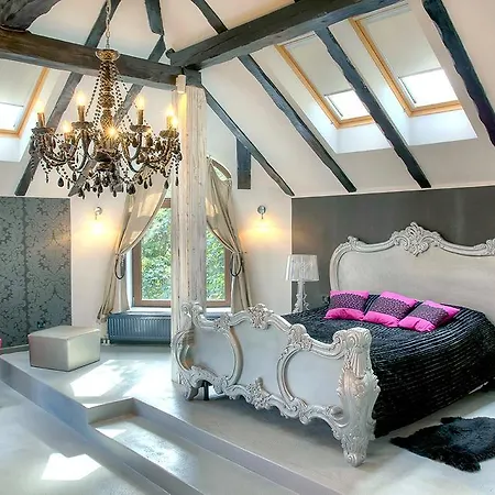 Bed & Breakfast Chambers'n Charm Boutique Brasov