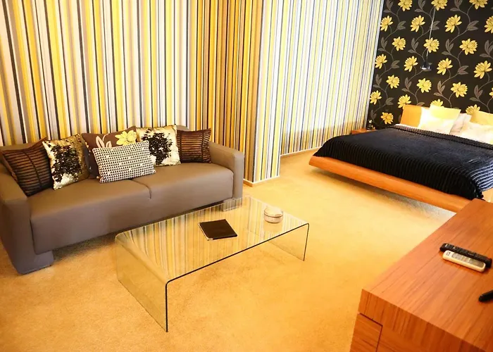 ベッド・アンド・ブレックファスト Chambers'n Charm Boutique 4*