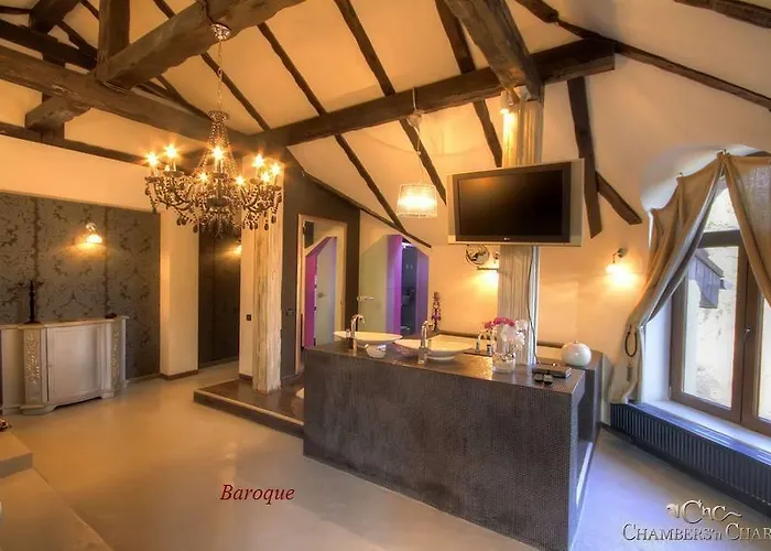 Chambers'n Charm Boutique Bed & Breakfast 4*