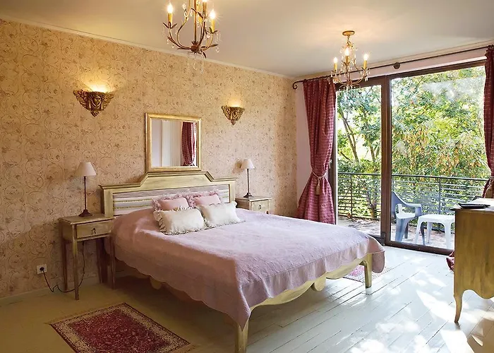 Bed & Breakfast Chambers'n Charm Boutique 4*