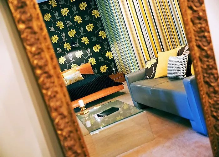 Bed & Breakfast Chambers'n Charm Boutique 4*