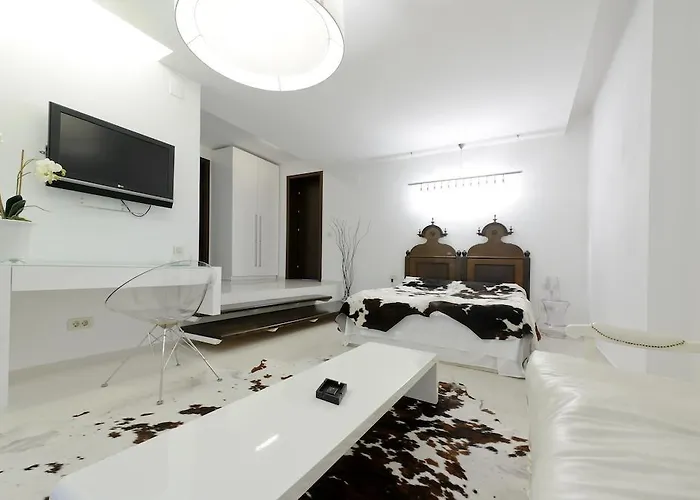 Bed & Breakfast Chambers'n Charm Boutique